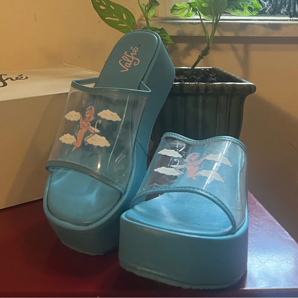 Valfré platform sandals so cute - Picture 7 of 7